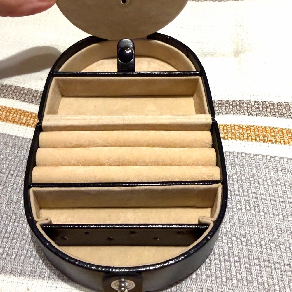 Jewelry Travel Case - Picture 3 of 4